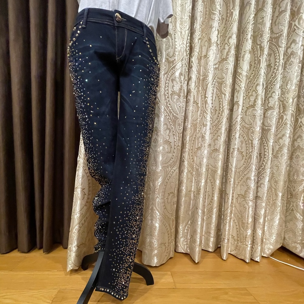 Fashionable shiny jeans